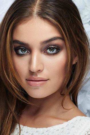 Maybelline New York Eyeshadow Palette, 6 Highly Blendable Shades, Sheer Finish, City Mini Palette, 5th Avenue Sunset, 6.4g, Buy makeup products for men and women online in India at purepearlbeauty.com