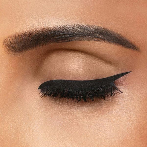 Colorbar Just Smoky Kajal Just Black